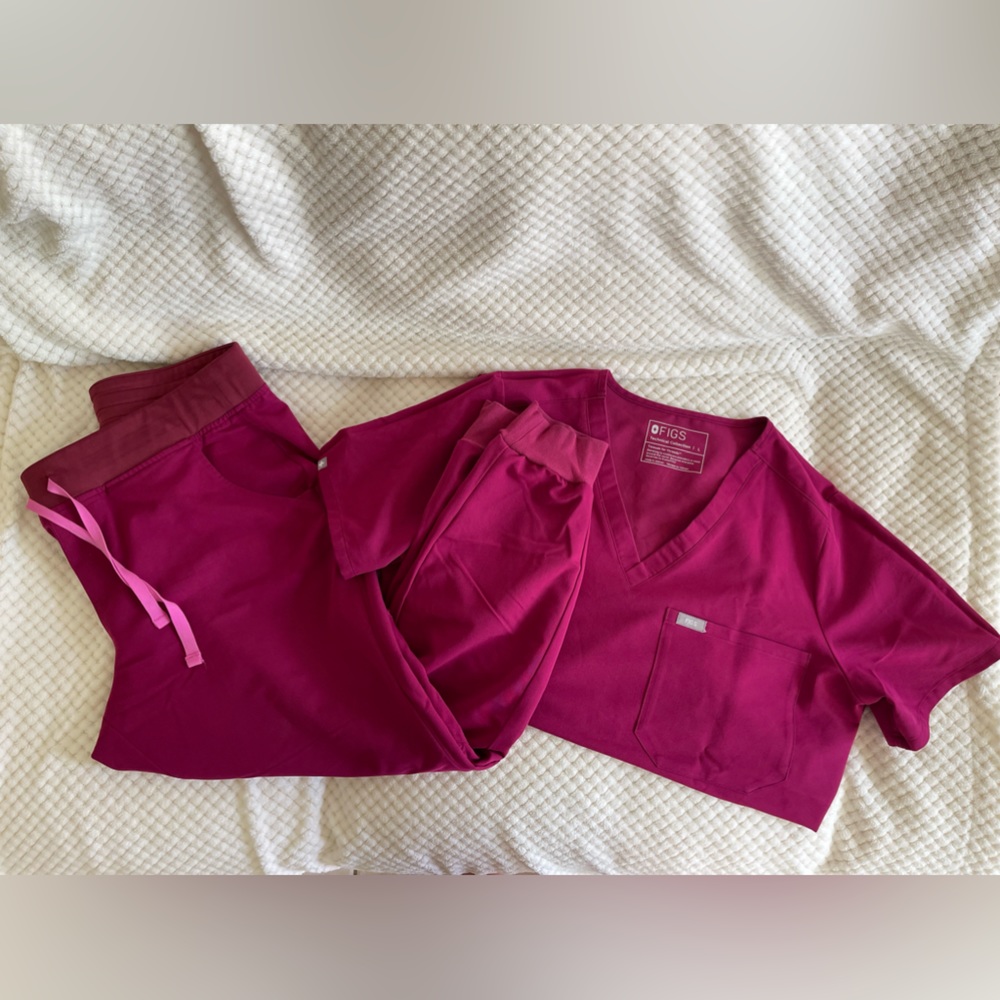 FIGS SCRUB SET